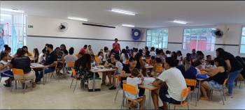 Oficina com as famílias do Cmei Georgina da Trindade Faria