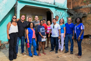 Entrega do Bônus Moradia no Bairro da Penha