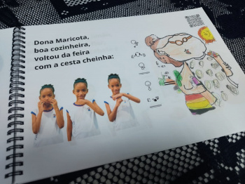 Releitura em Libras do livro "A cesta de dona Maricota