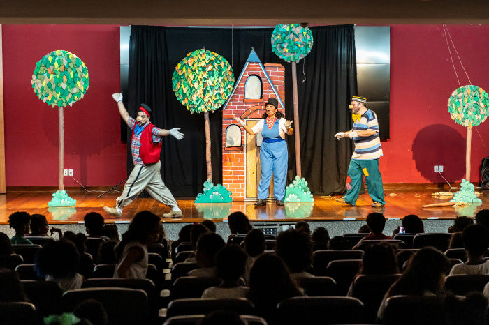 Encerramento do Projeto Viagem Pela Literatura em 2023 com a ação Viver o Livro ao Vivo e em Cores.