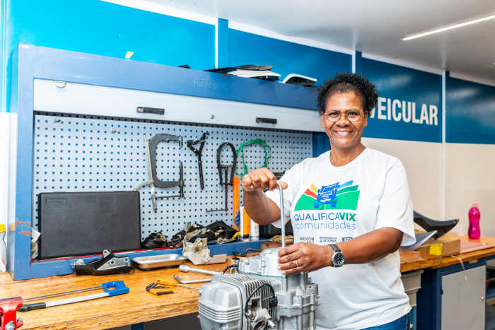 Carreta Automotiva - Curso de Mecânica Básica de Motores e Motocicletas - Maria Ortiz