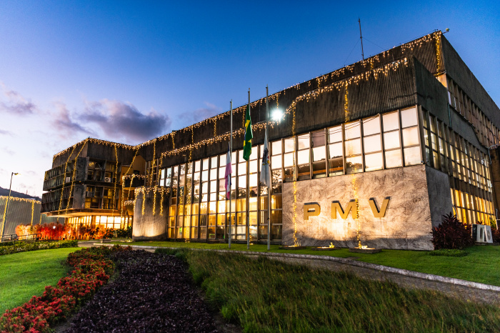 Iluminação de Natal Palácio Municipal Jerônimo Monteiro