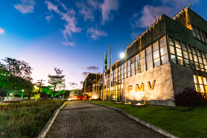 Iluminação de Natal Palácio Municipal Jerônimo Monteiro