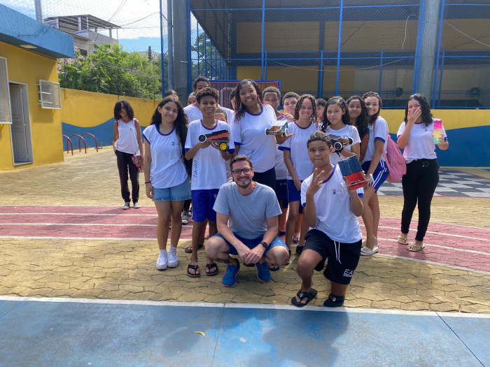 Estudantes da Emef Ceciliano Abel de Almeida constroem carrinhos solares
