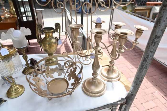Feira de Antiguidades da Rua da Lama.