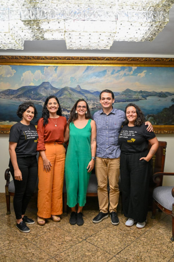 Professora Marina Castro é recebida pelo prefeito e pela secretária de Educação
