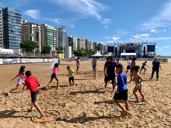 Semana inicia com atividades para as crianças na Arena Verão 2024