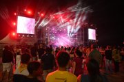 Show do cantor Maurício Paes na Arena de Verão