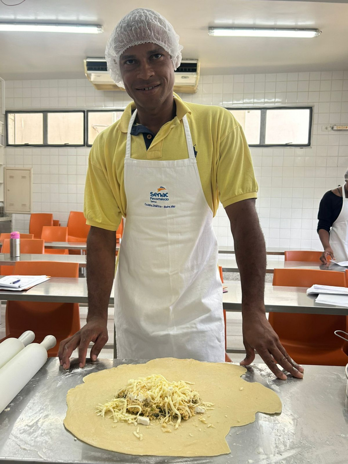 José Carlos, Usuário do Centro POP, concluiu o curso de pizzaiolo