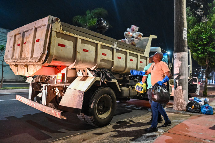 Coleta de Lixo Central de Serviços