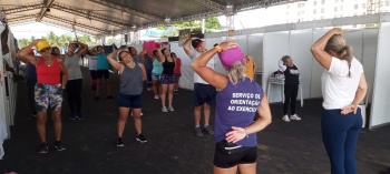 Atividades físicas com professores do SOE na Arena de Verão