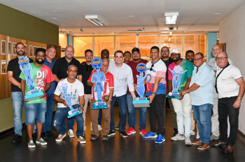 Representantes das escolas campeãs do Carnaval 2024 se reúnem com prefeito e secretários