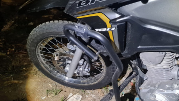 Moto roubada é encontrada trancada com cadeado pela Guarda de Vitória
