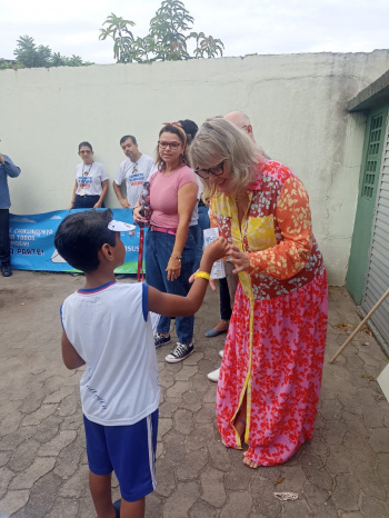 Crianças do CMEI Carlos Alberto Martinelli dão show de cidadania na ação "Quarta da Dengue