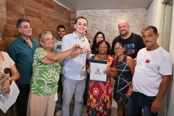 Entrega de residencia do Bonus Moradia no Moscoso