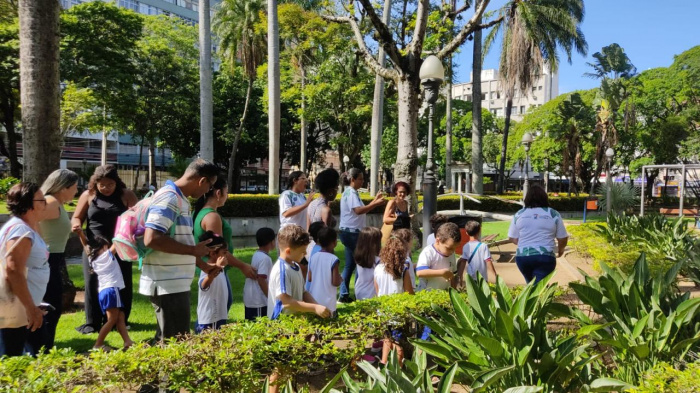 Circuito Ambiental Vix reúne alunos e familiares em atividades no Parque Moscoso