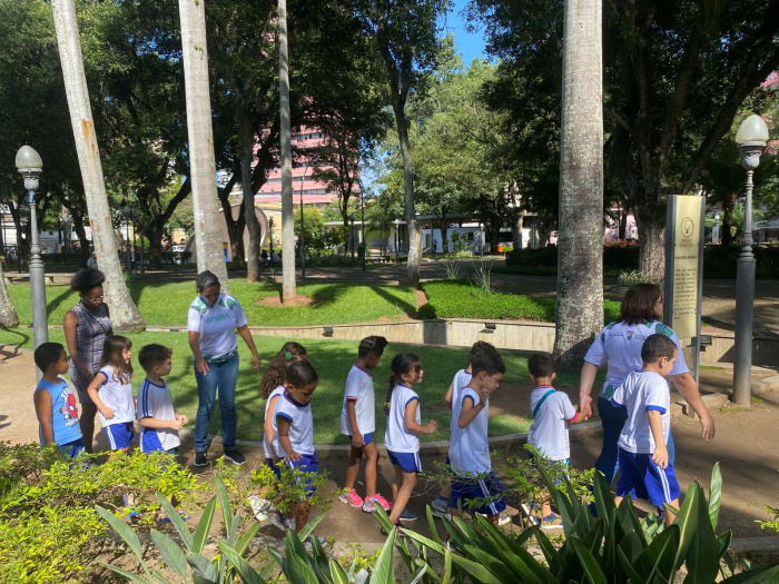 Circuito Ambiental Vix reúne alunos e familiares em atividades no Parque Moscoso