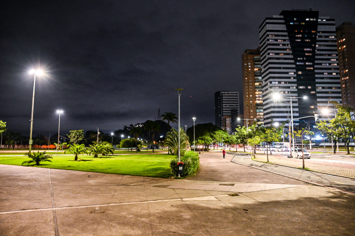 Iluminação Publica - Praça do Papa