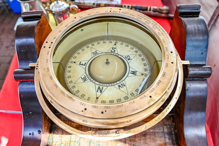 Feira de Antiguidade da Rua da Lama em Jardim da Penha