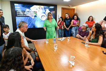 Sanção da Lei que institui o Programa de Monitorização Contínua da Glicose.