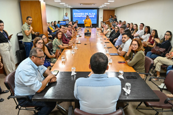 Assinatura do contrato para oferta dos exames de alta complexidade.
