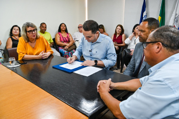 Assinatura do contrato para oferta dos exames de alta complexidade.