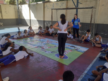 Desafio do Conhecimento encerra projeto Praia Limpa na Emef Heloisa Abreu