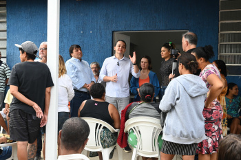 Entrega de Cestas Básicas em São Pedro
