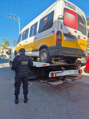 Operação Anjos da Guarda: vans escolares são alvos de fiscalização em Vitória