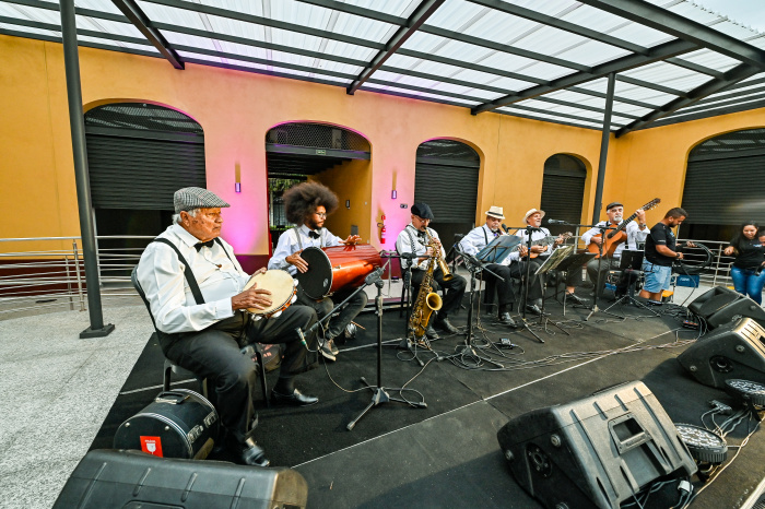 Tarde de Chorinho - Mercado da Capixaba