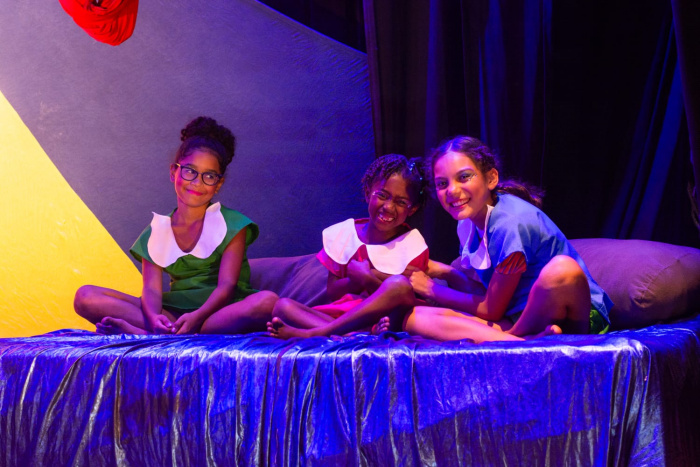 Apresentação de crianças para crianças terá performances de malabarismo e acrobacias.