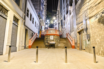Escadaria Maria Ortiz é totalmente restaurada