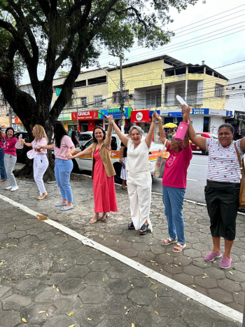 Assistência Social de Vitória tem ação de conscientização do Outubro Rosa