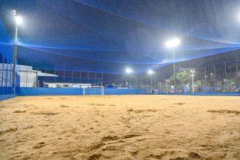 Entrega do Campo de Grama Sintética e Campo de Areia da Praia do Suá.