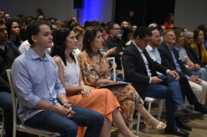 Prefeito e Secretária de Educação participam do Meeting de Educação da Rede Tribuna