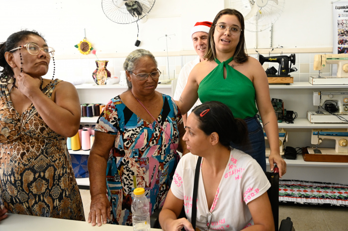 Entrega das maquinas de Costura do Circuito Cultural do CEU de Santo André