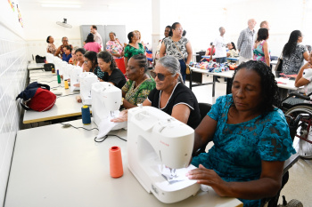 Entrega das maquinas de Costura do Circuito, Cultural no CEU de Santo André