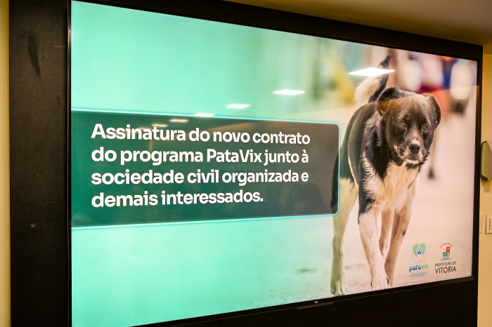Assinatura do novo contrato do PataVix! Acolhimento e tratamento de animais em risco.