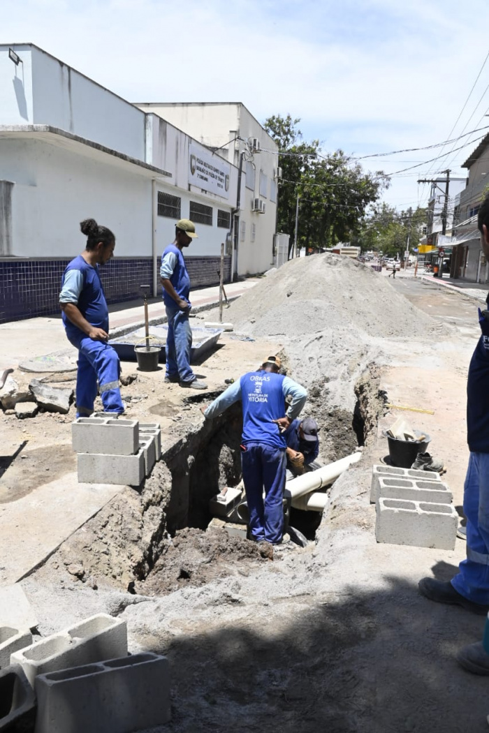 Iniciada obra de macrodrenagem em Jardim Camburi