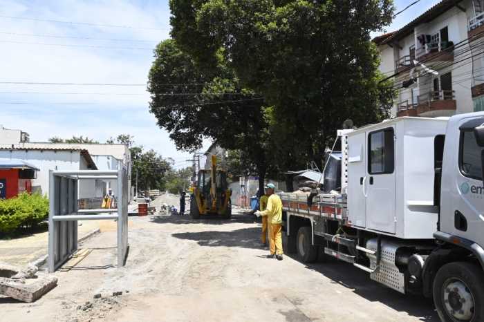 Iniciada obra de macrodrenagem em Jardim Camburi