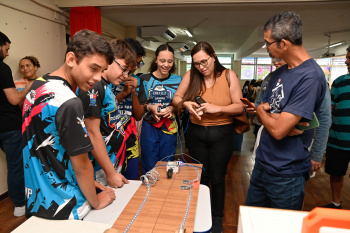 Entrega dos Trabalhos da Sala Make da EMEF Eber Louzada Zipinotti