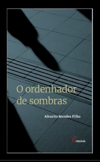 A obra é composta por 64 poemas escritos em diferentes períodos nas últimas três décadas.