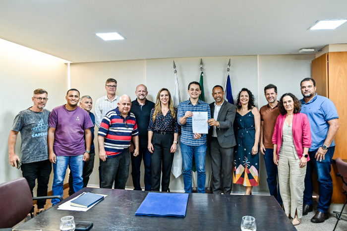 Edital do Projeto Executivo de Engenharia e Execução das Obras de Reurbanização da Praça da Bandeira