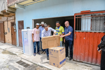 Entrega do Bônus Moradia sr. Aristeu