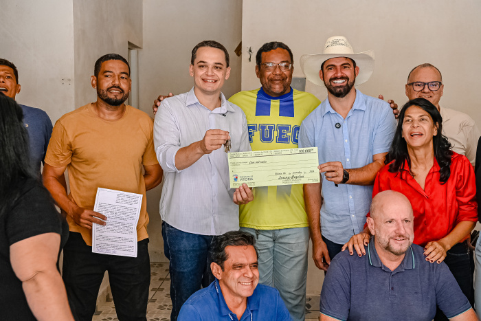 Entrega do Bônus Moradia sr. Aristeu