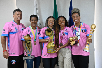 Time Feminino de Beach Soccer de São Pedro campeãs Brasileiras Sul americanas e Mundiais