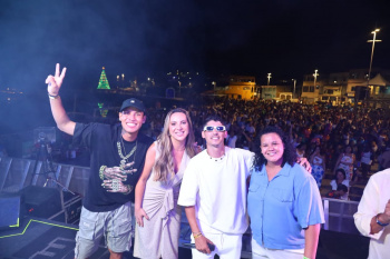 Vice-prefeita eleita, Cris Samorini, passou a virada na orla de São Pedro