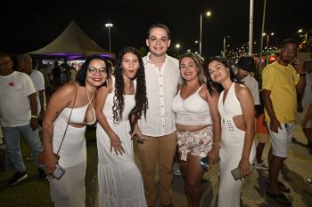 Prefeito de Vitória, Lorenzo Pazolini, no Réveillone em Camburi