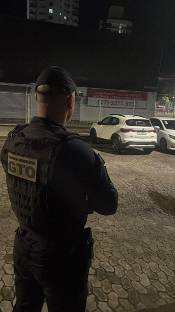 Guarda de Vitória recupera carro roubado na Praia do Canto em menos de 3 horas