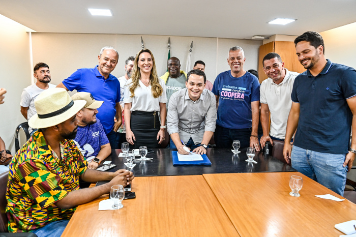 Solenidade de assinatura do termo de fomento do Carnaval